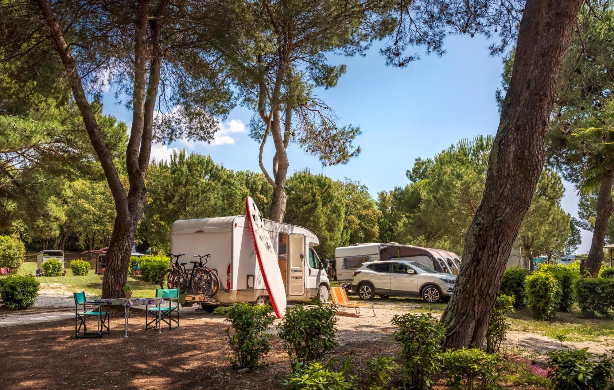 Maistra Camping Koversada Uncovered Naturist Pitches Vrsar Exteriör bild