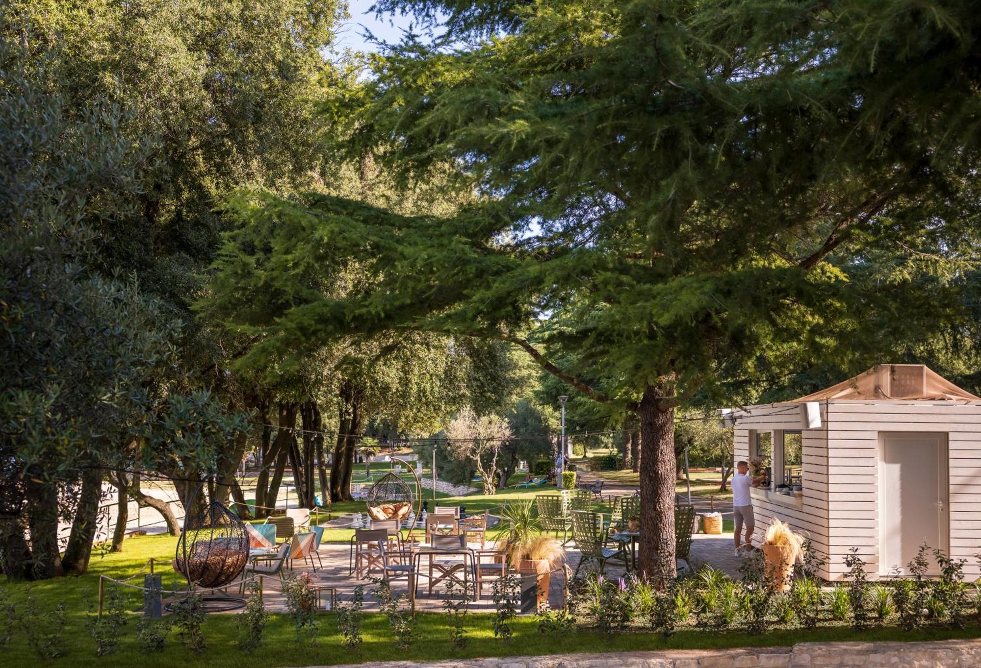 Maistra Camping Koversada Uncovered Naturist Pitches Vrsar Exteriör bild